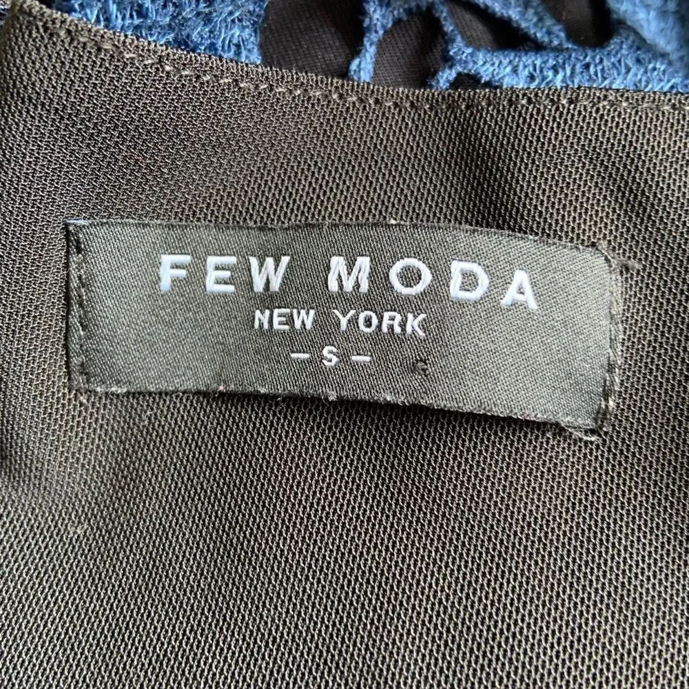 Few Moda Star Lace Mini Dress - Picture 5 of 11